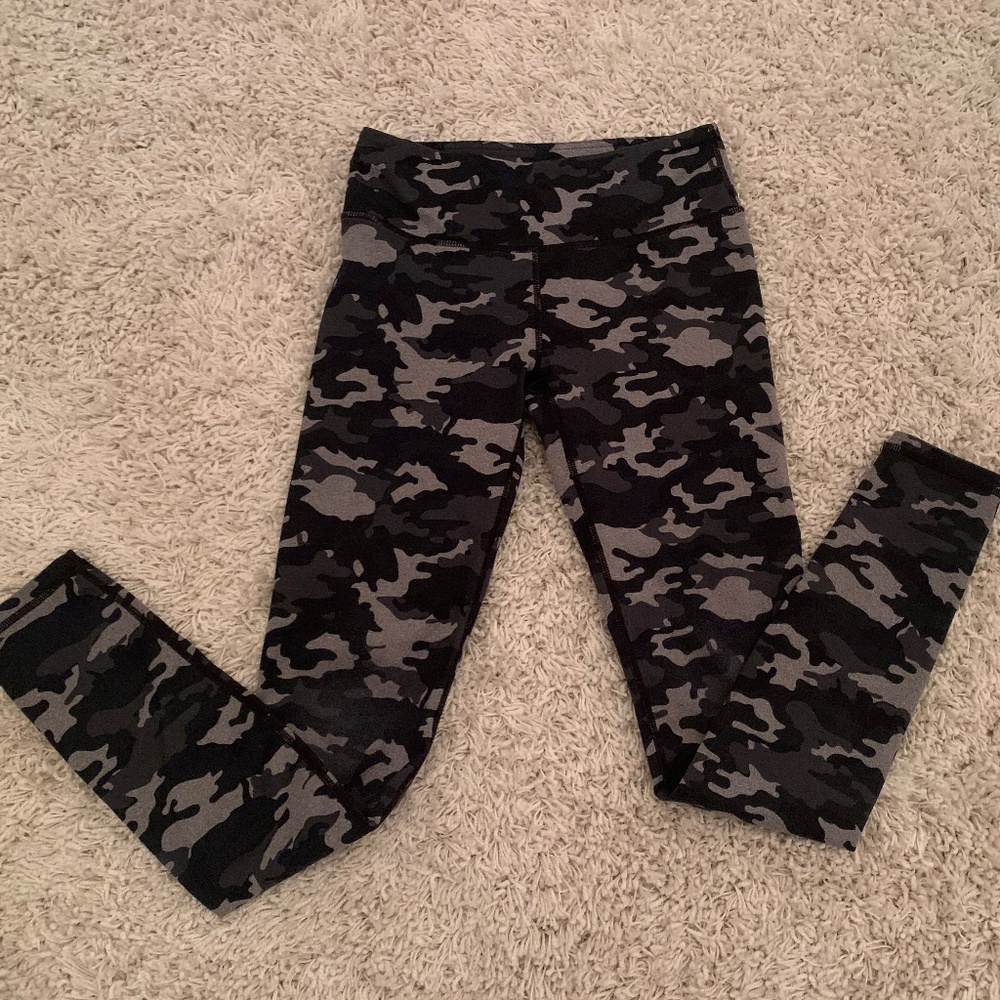camo leggings